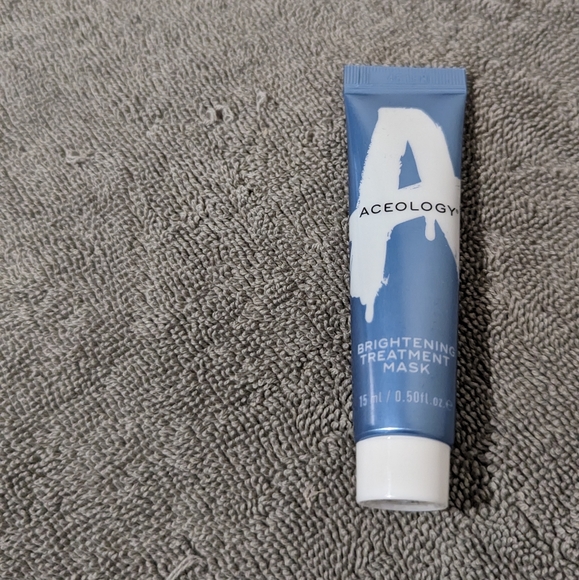 ACEOLOGY Brightening Treatment Mask - Picture 1 of 4